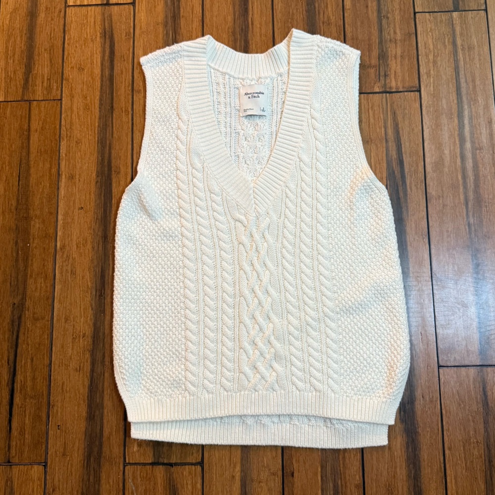 Abercrombie & Fitch Vest